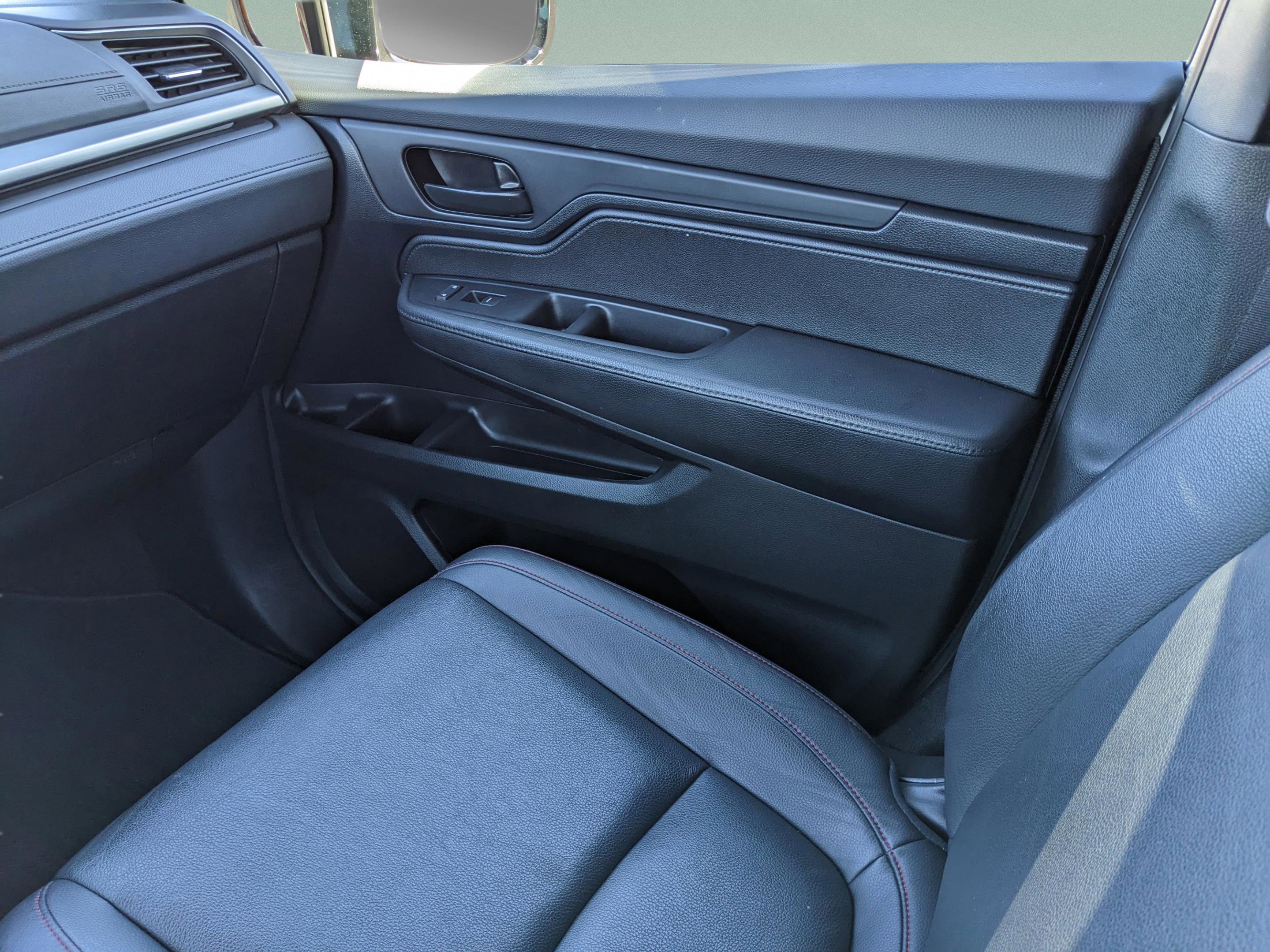 Used 2023 Honda Odyssey Sport image 14