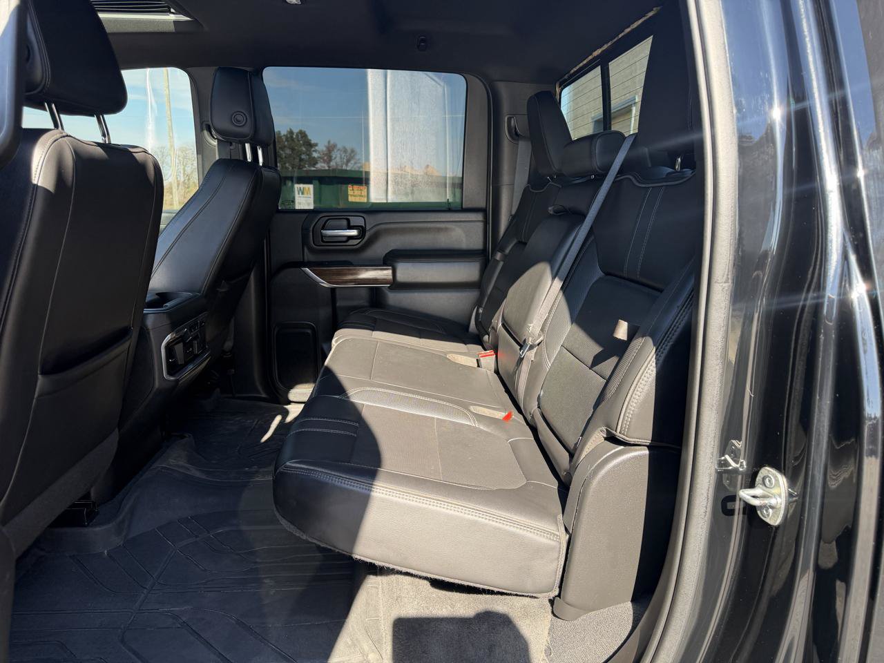 Used 2021 Chevrolet Silverado 3500 High Country w/ Snow Plow Prep/Camper Package AWD/4WD image 11