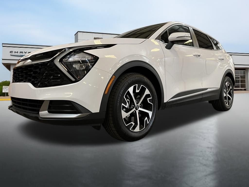 Used 2023 Kia Sportage EX image 10