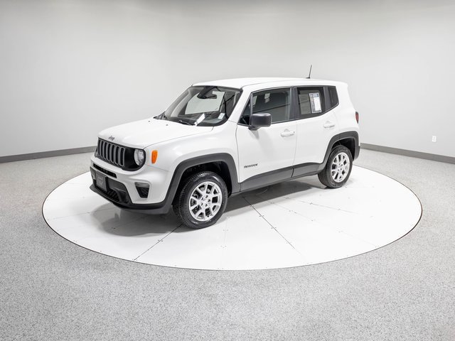 Used 2023 Jeep Renegade Latitude image 32