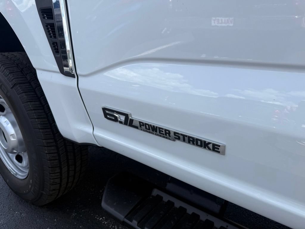 New 2026 Ford F250 XL AWD/4WD image 14