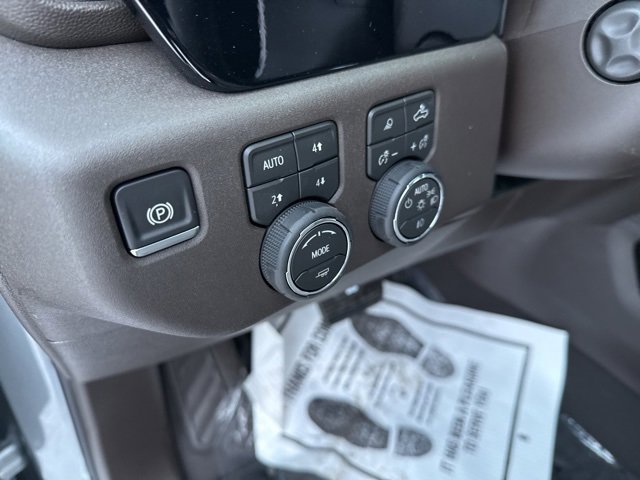New 2026 Chevrolet Silverado 1500 LTZ w/ Z71 Off-Road Package image 18