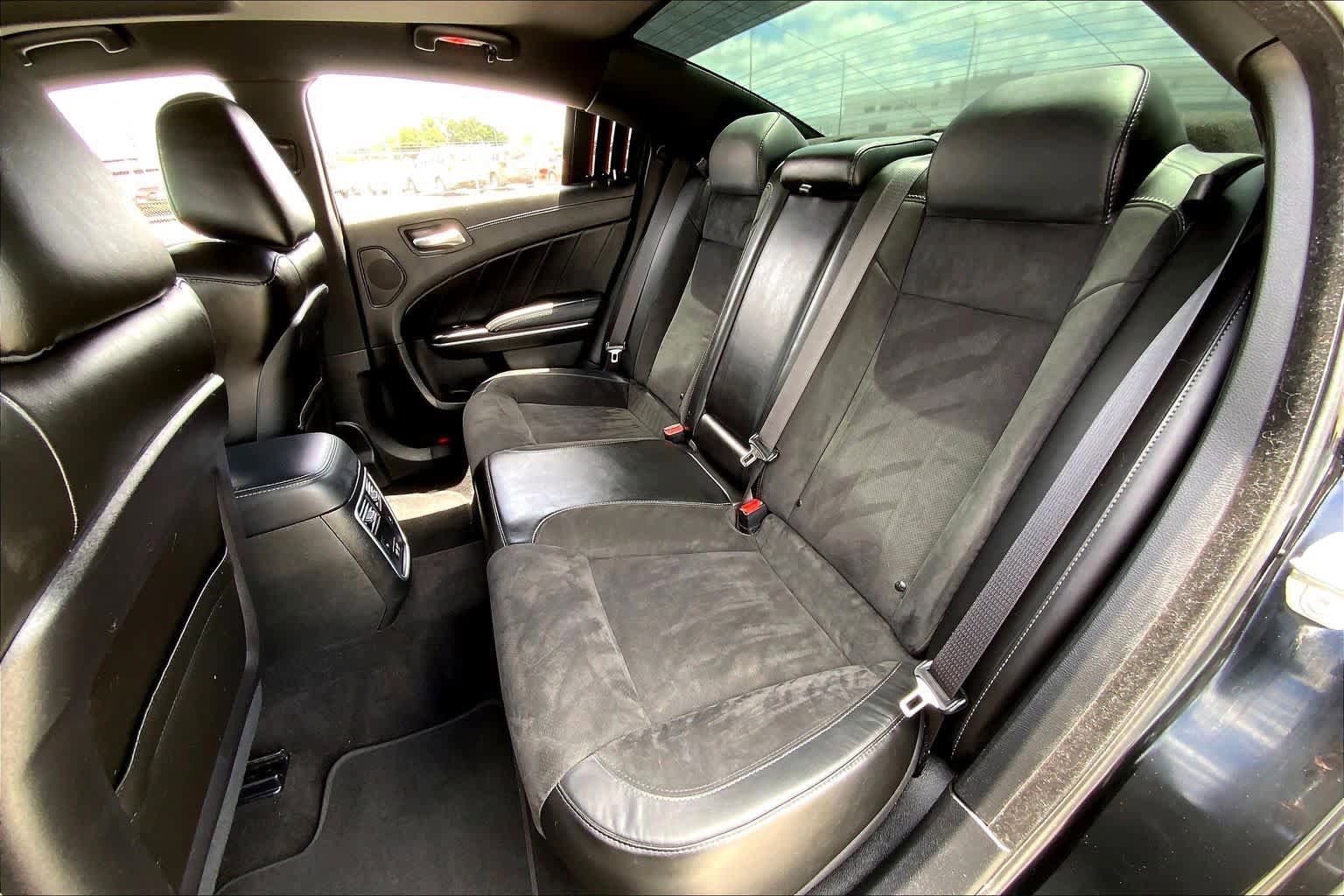 Used 2022 Dodge Charger Scat Pack RWD image 19