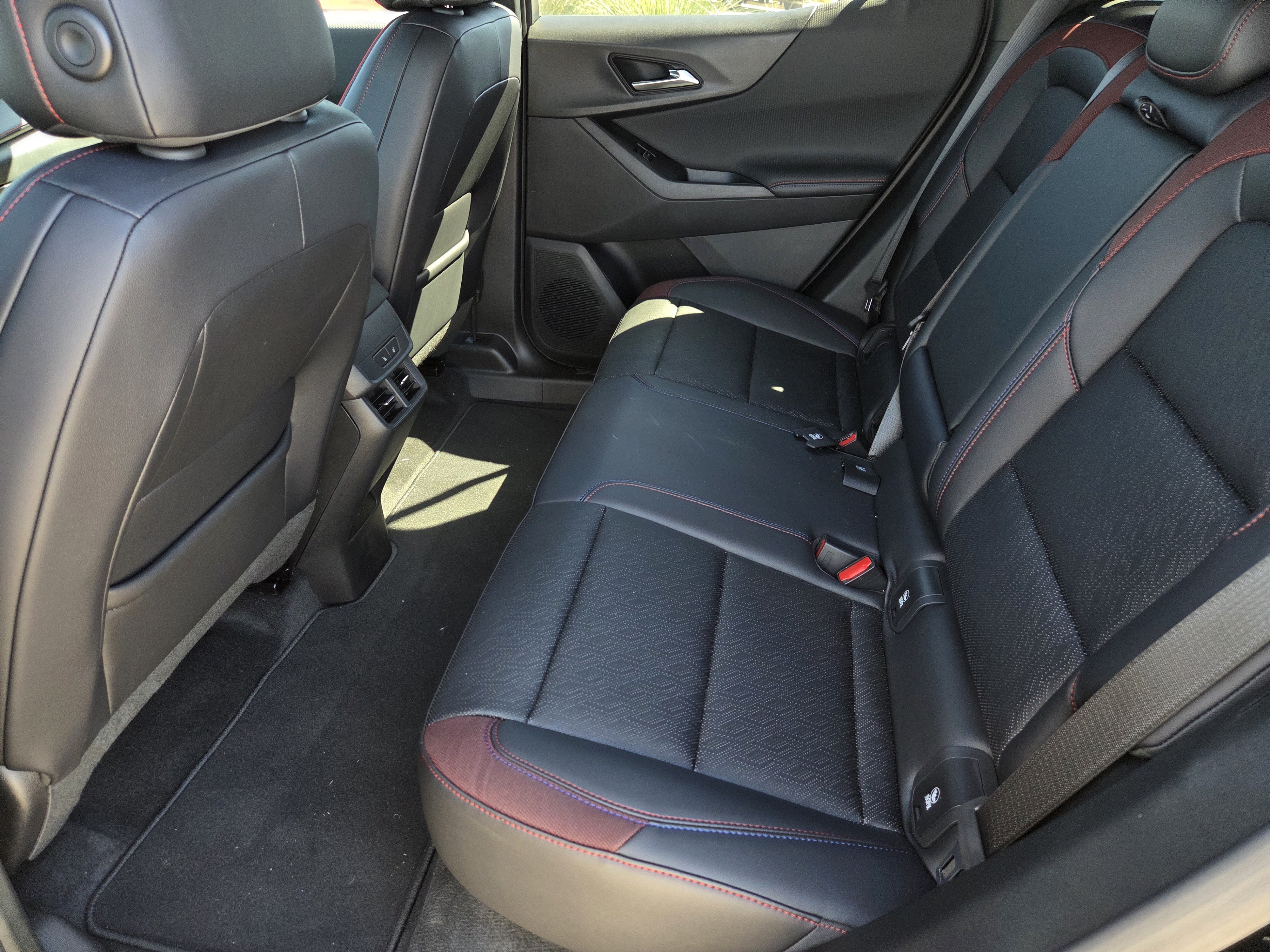 New 2026 Chevrolet Equinox RS w/ Convenience Package III FWD image 21