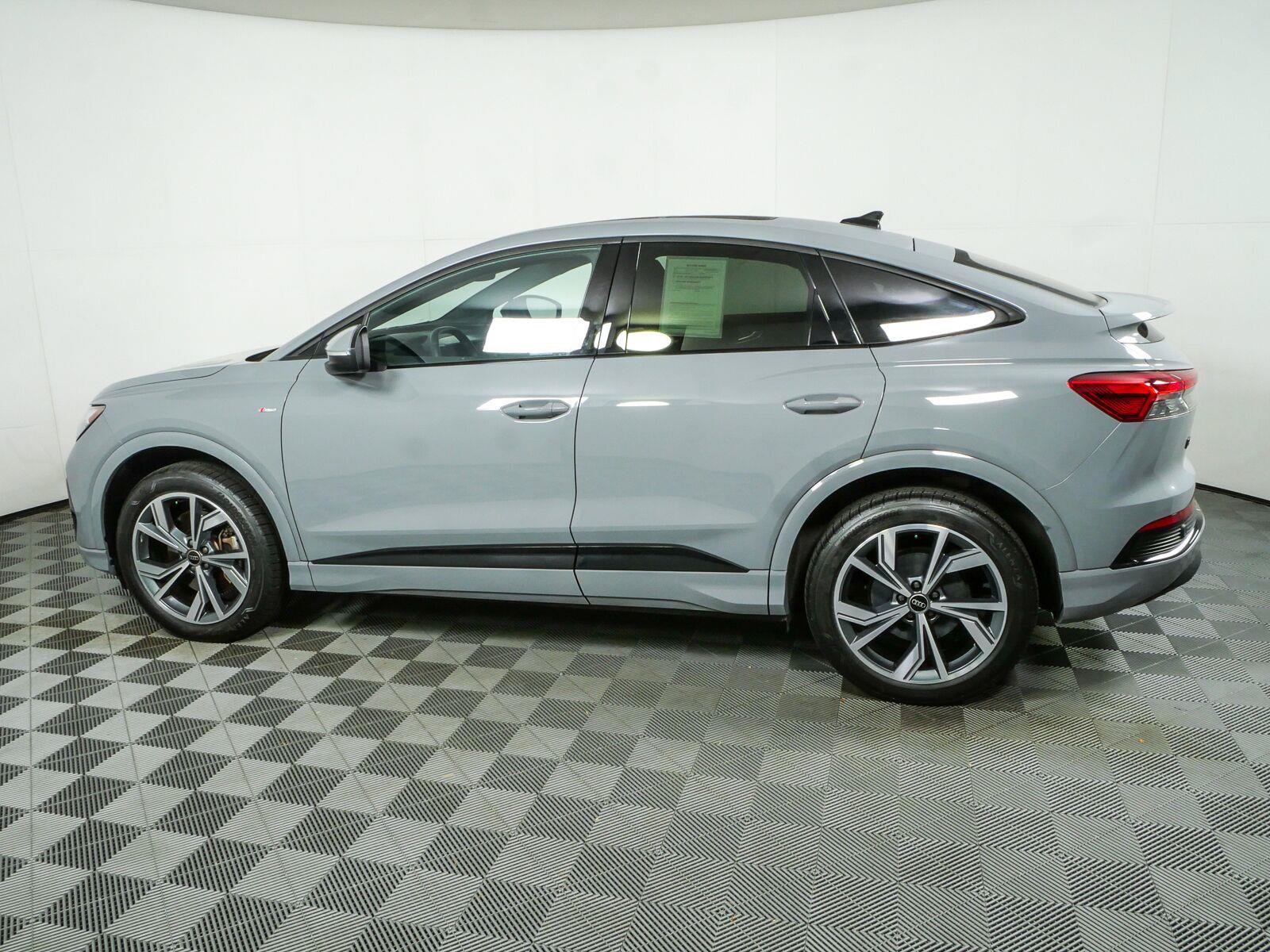 Used 2023 Audi Q4 e-tron Premium w/ Convenience Package AWD/4WD image 30