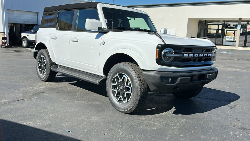 New 2025 Ford Bronco Outer Banks