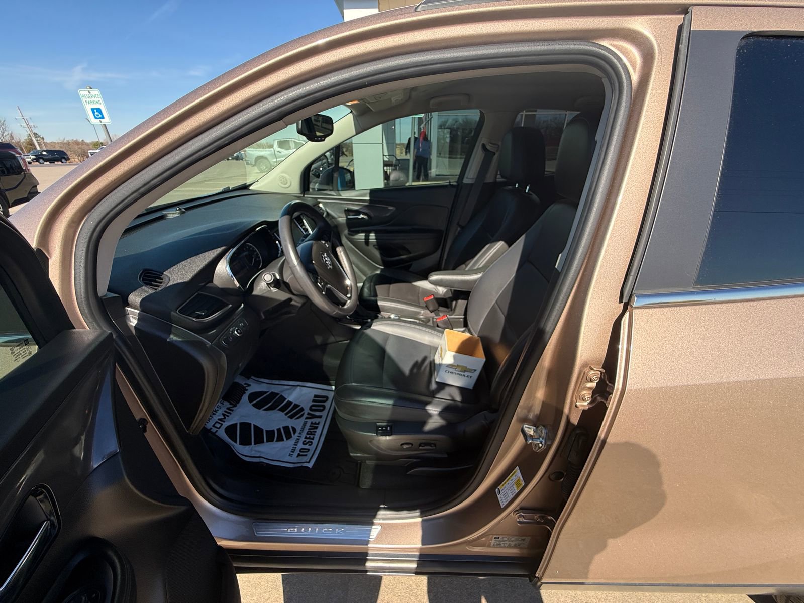 Used 2019 Buick Encore Essence image 10
