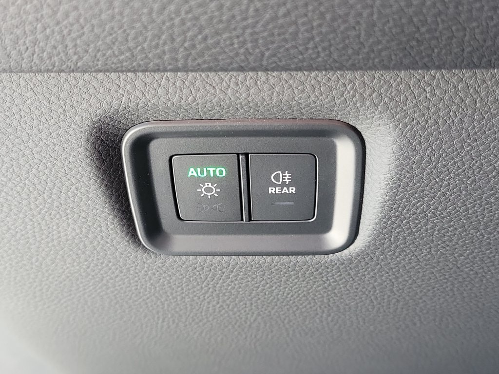 Certified 2026 Porsche Cayenne Coupe AWD/4WD image 39