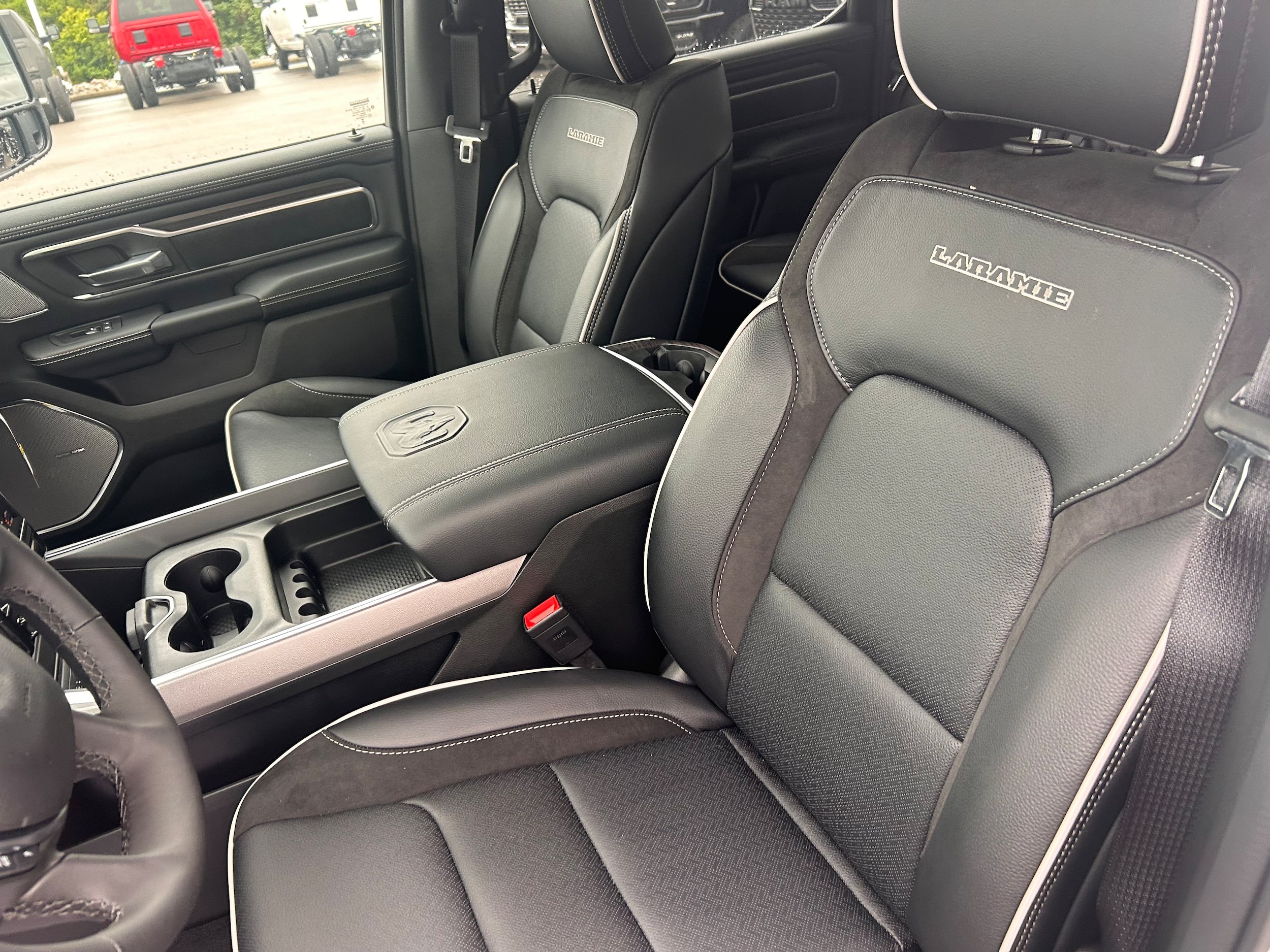 New 2026 RAM 1500 Laramie w/ Advanced Safety Group II AWD/4WD image 13