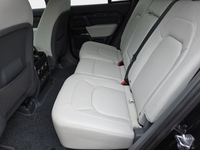 New 2026 Land Rover Defender 110 X-Dynamic SE AWD/4WD image 11