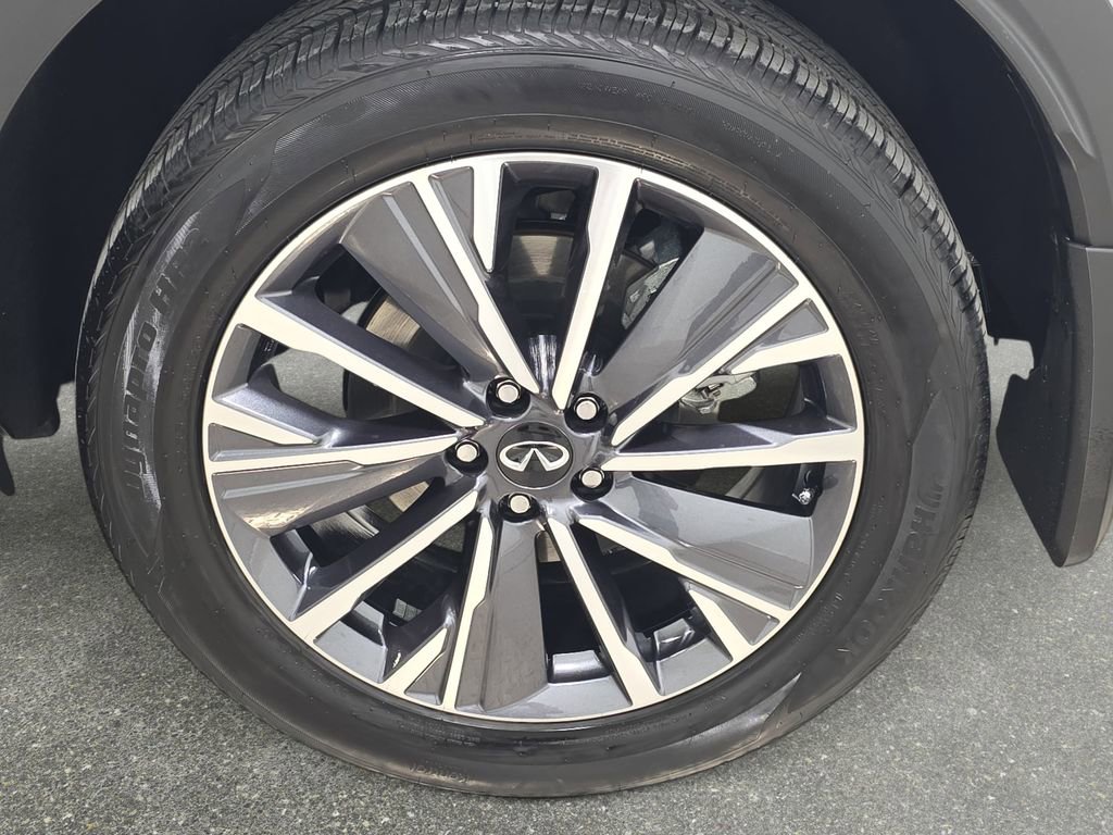 Certified 2026 INFINITI QX60 Luxe w/ Family Package image 30
