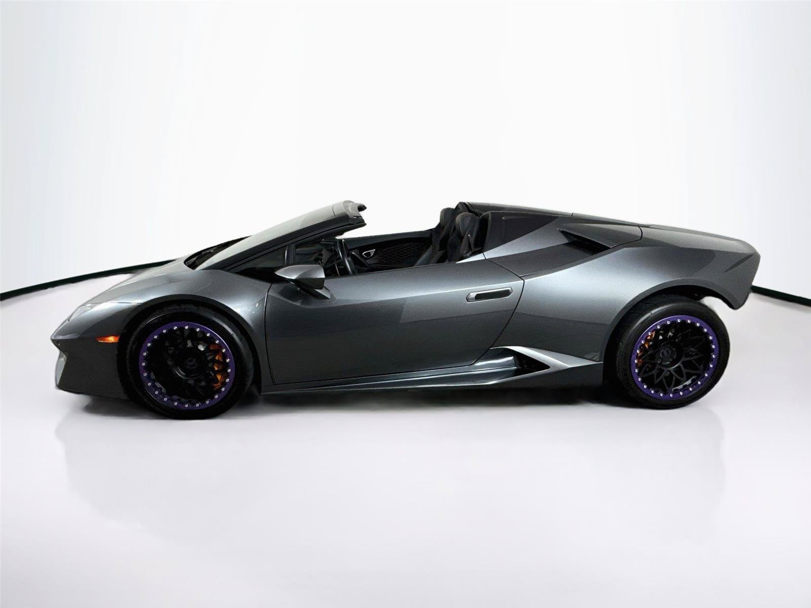 Used 2019 Lamborghini Huracan LP 580-2 RWD image 2