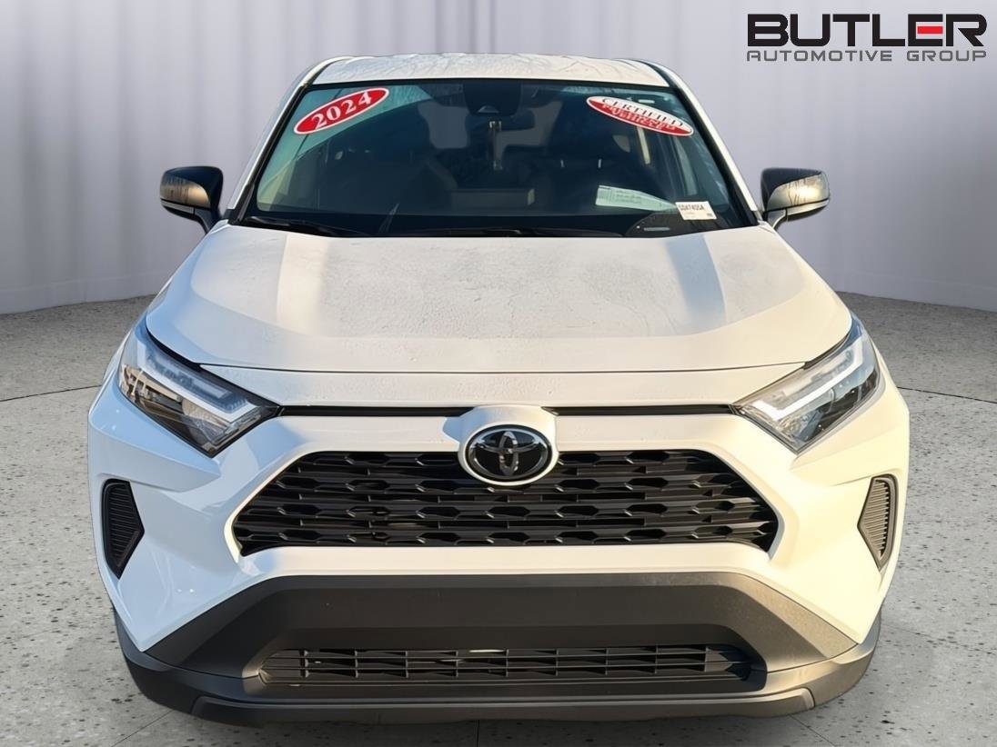 Certified 2024 Toyota RAV4 LE FWD image 9
