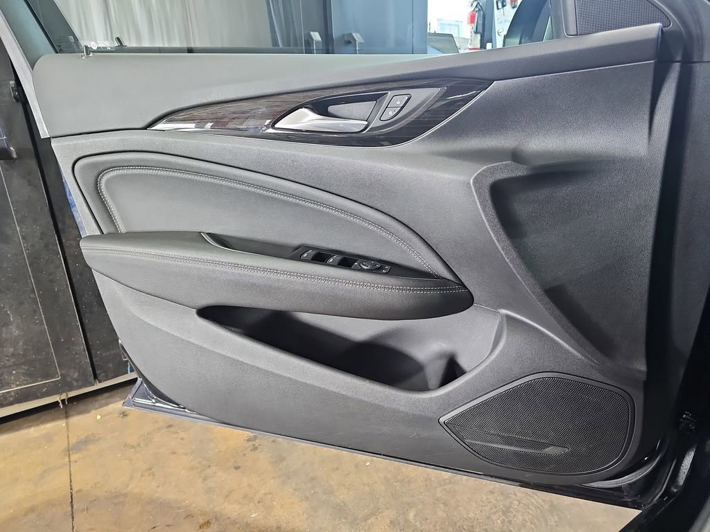 Used 2018 Buick Regal Preferred w/ Driver Confidence Package #1 image 25
