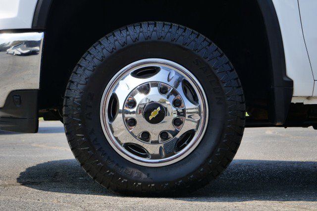Used 2022 Chevrolet Silverado 3500 LT w/ Convenience Package AWD/4WD image 12