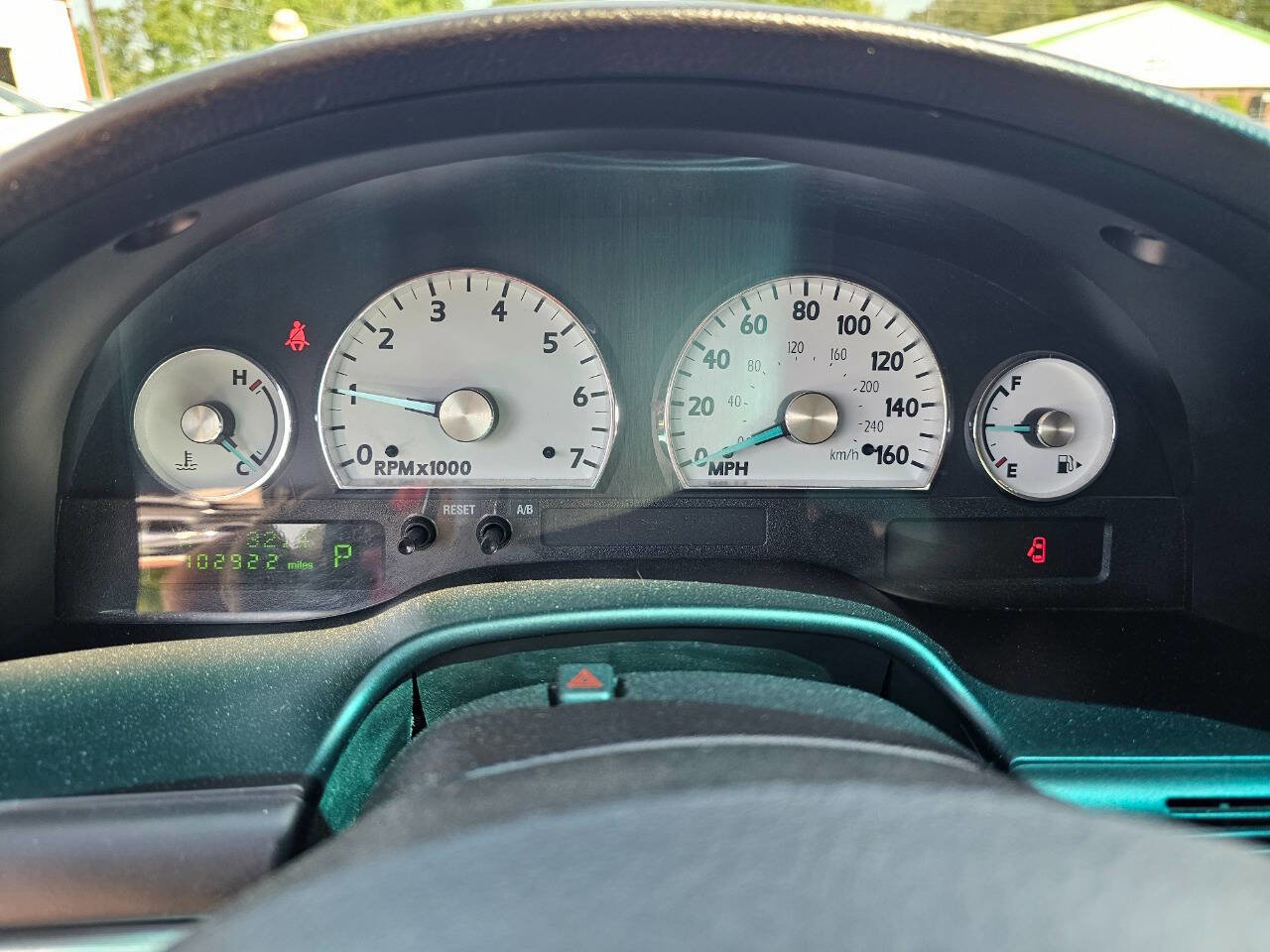 Used 2003 Ford Thunderbird image 15