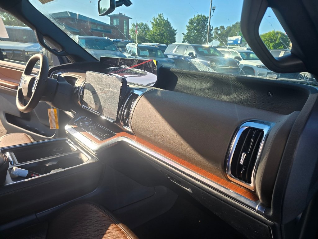 New 2027 Ford Expedition King Ranch RWD image 12