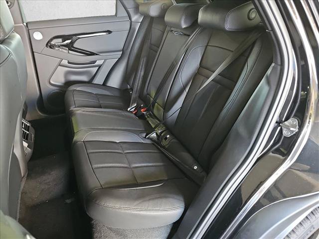 Used 2025 Land Rover Range Rover Evoque Dynamic SE AWD/4WD image 9