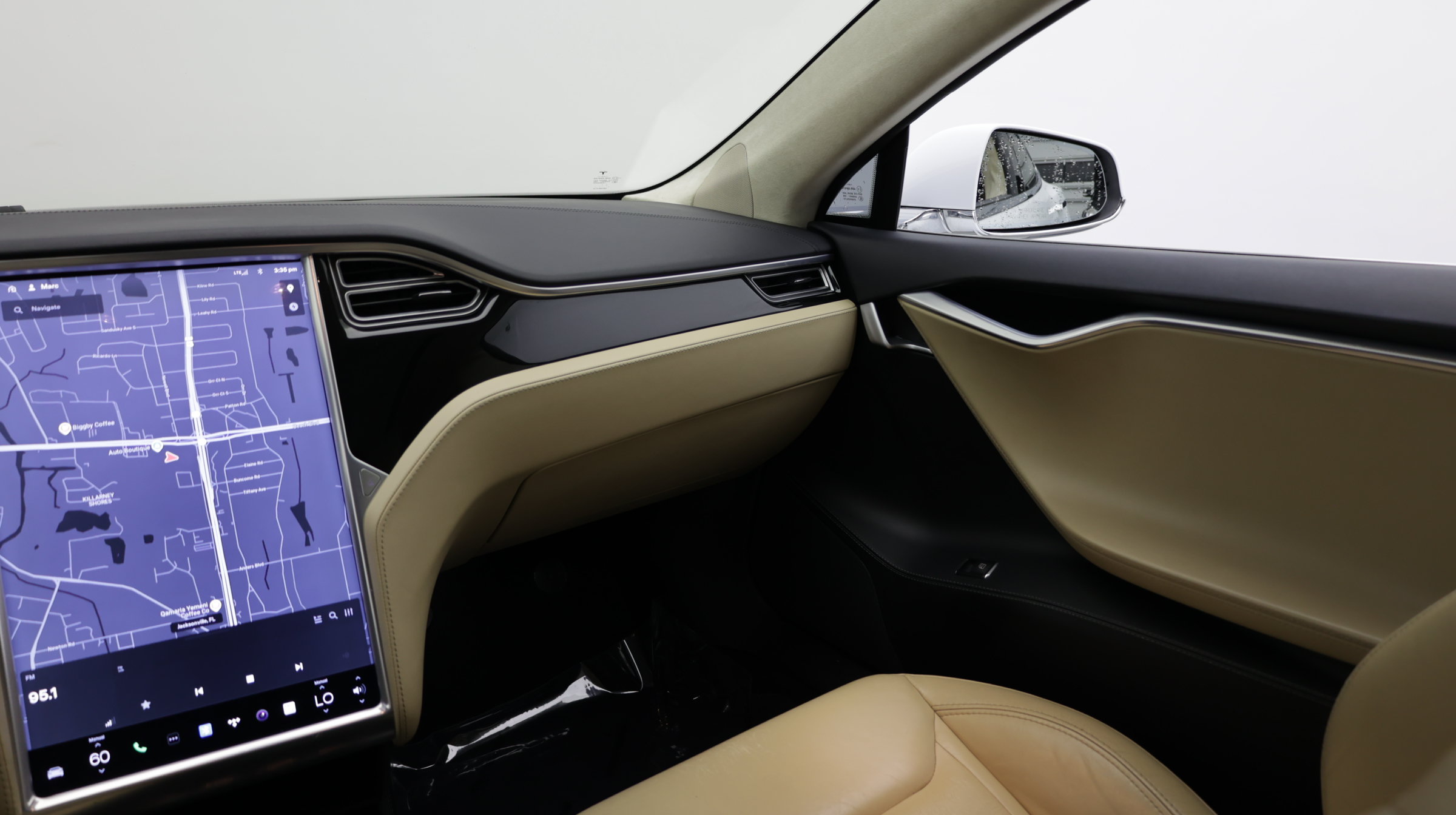 Used 2016 Tesla Model S 70 RWD image 26