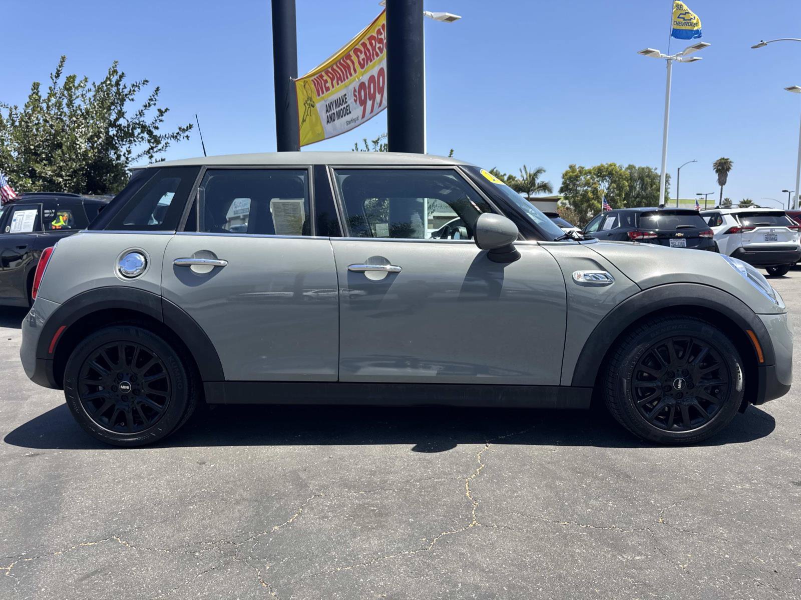Used 2019 MINI Cooper S w/ Signature Upholstery Package FWD image 4