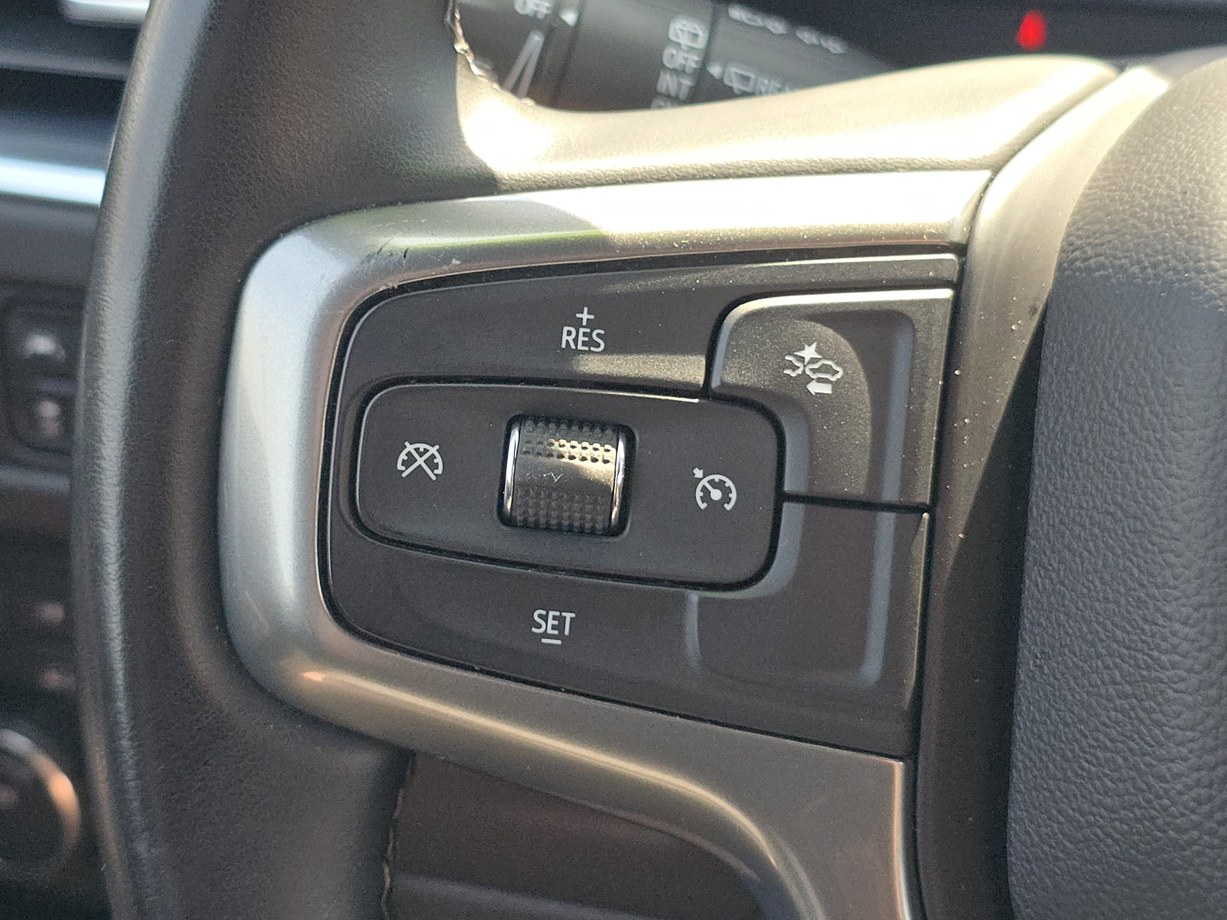 Used 2024 Chevrolet Suburban LT AWD/4WD image 15