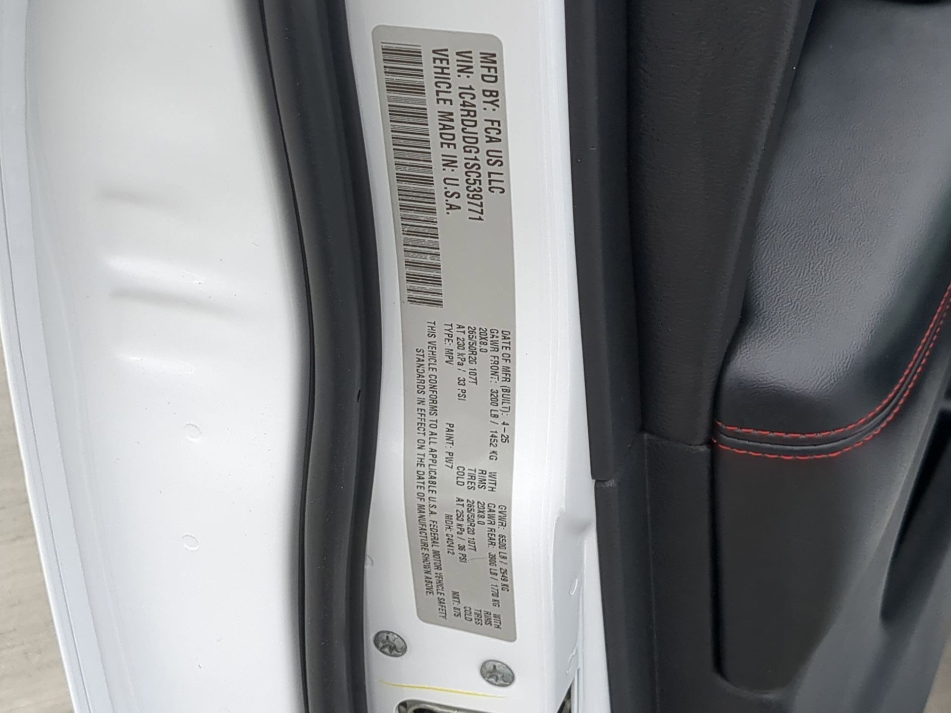 Used 2025 Dodge Durango GT image 35