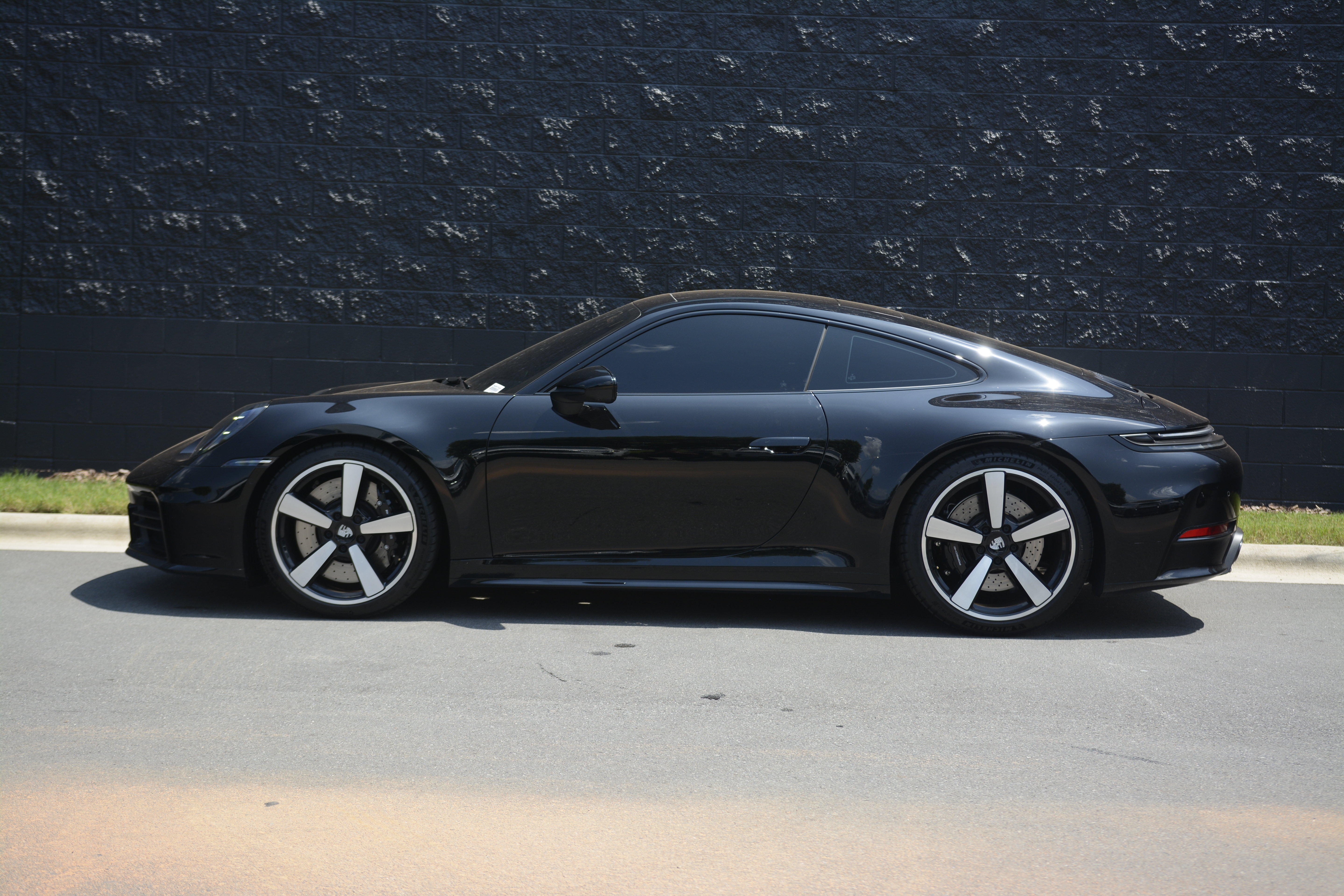 Certified 2025 Porsche 911 Carrera S RWD image 2