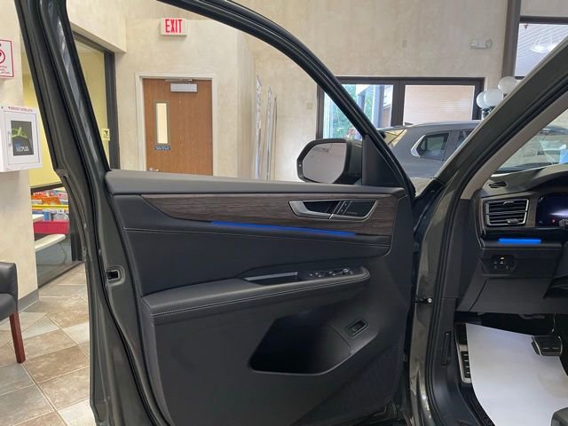 Used 2025 Volkswagen Atlas SEL Premium R-Line image 13