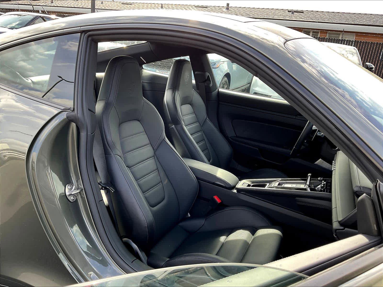 Used 2024 Porsche 911 Carrera 4S AWD/4WD image 9