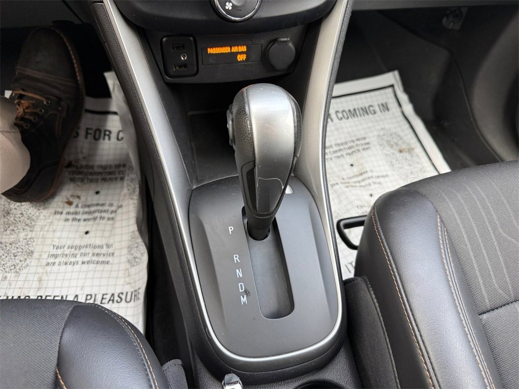 Used 2019 Chevrolet Trax LT w/ LT Convenience Package image 21