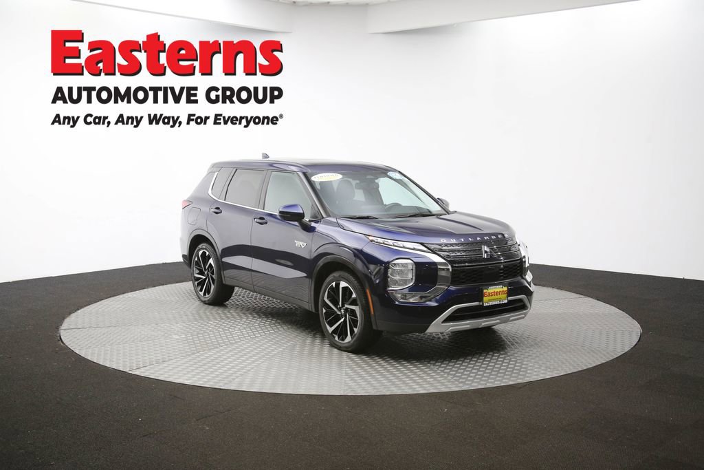 Used 2023 Mitsubishi Outlander SE image 47