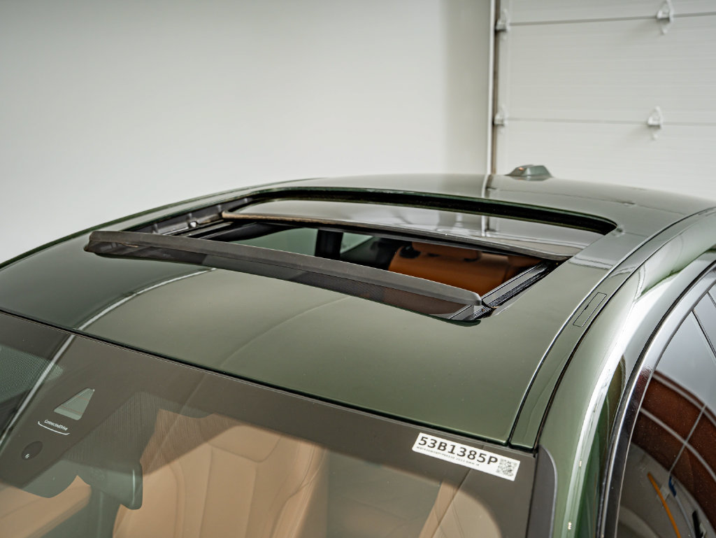Used 2023 BMW i4 eDrive35 w/ Premium Package RWD image 17