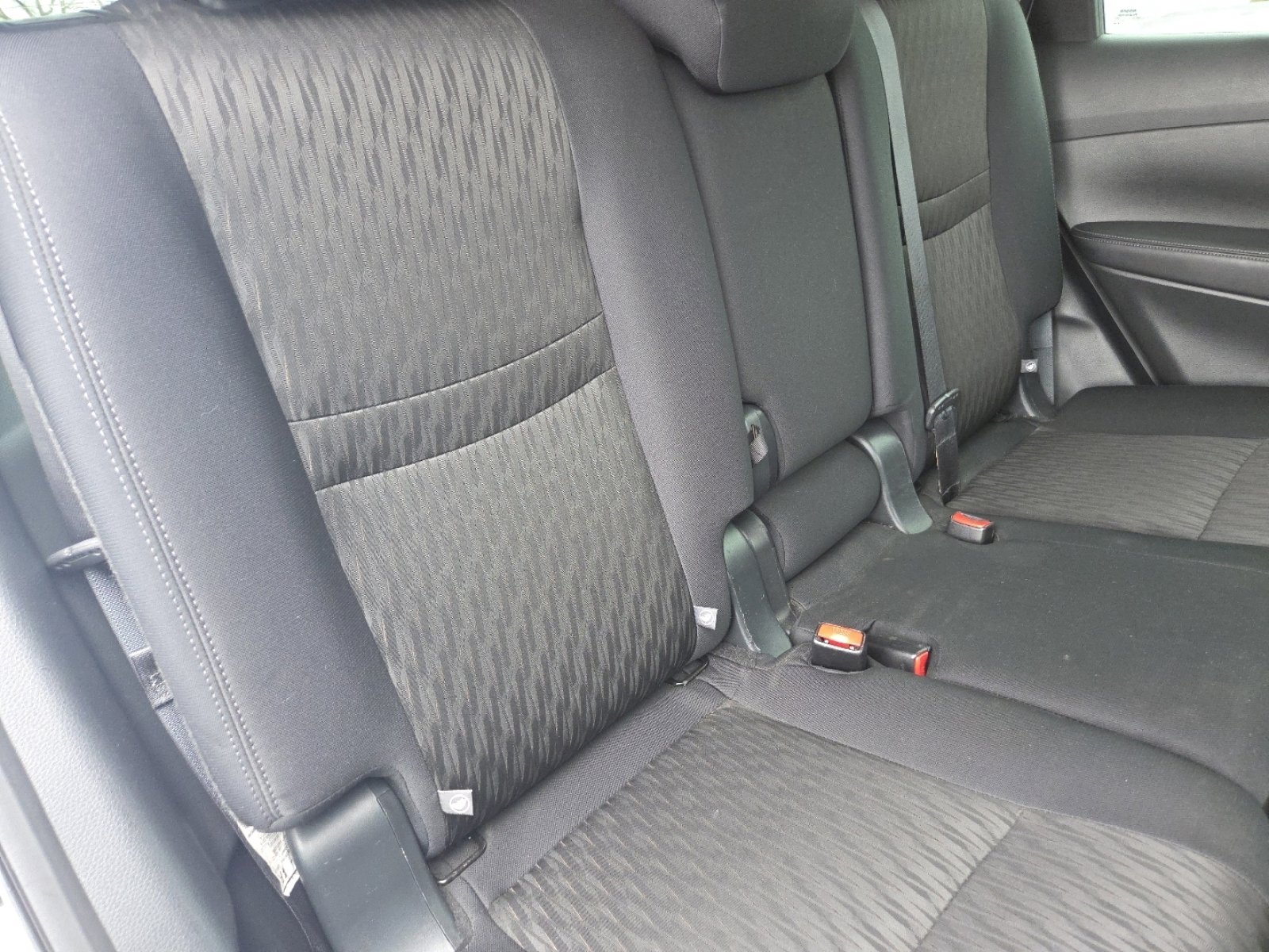 Used 2019 Nissan Rogue S image 20