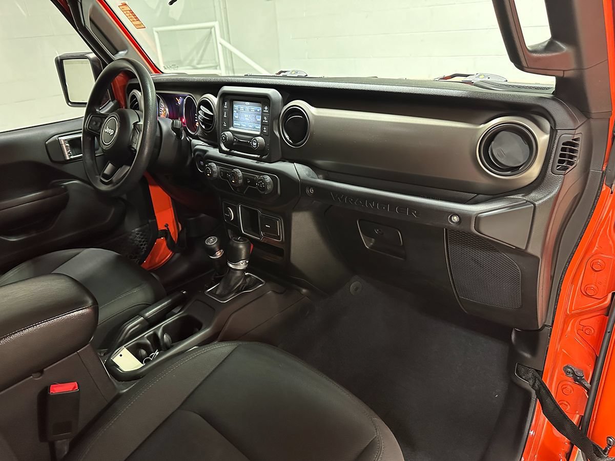 Used 2018 Jeep Wrangler Unlimited Sport AWD/4WD image 14