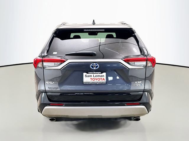 Used 2022 Toyota RAV4 XSE w/ XSE Grade Weather Package AWD/4WD image 6