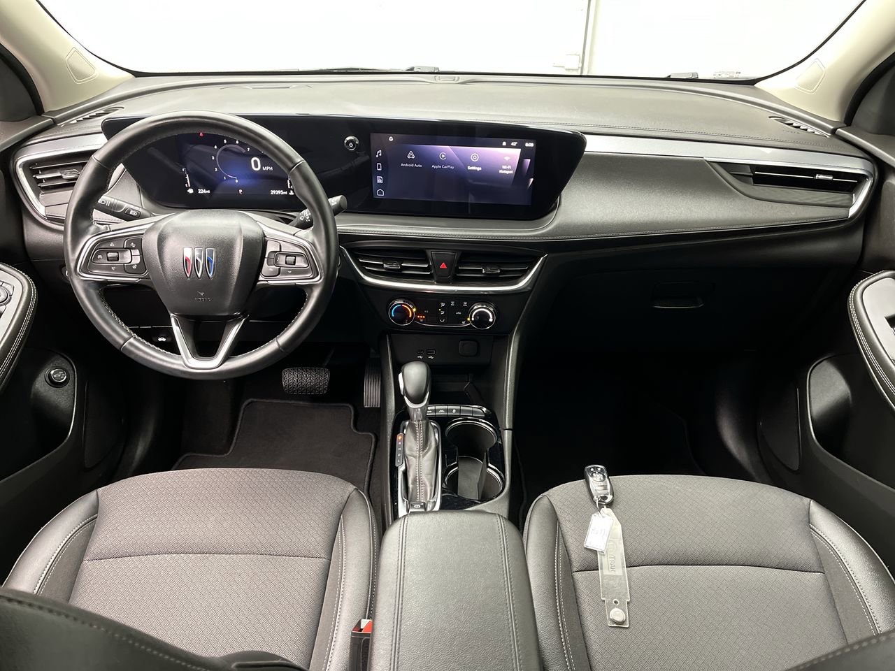 Certified 2024 Buick Encore GX Preferred w/ Comfort Package AWD/4WD image 4