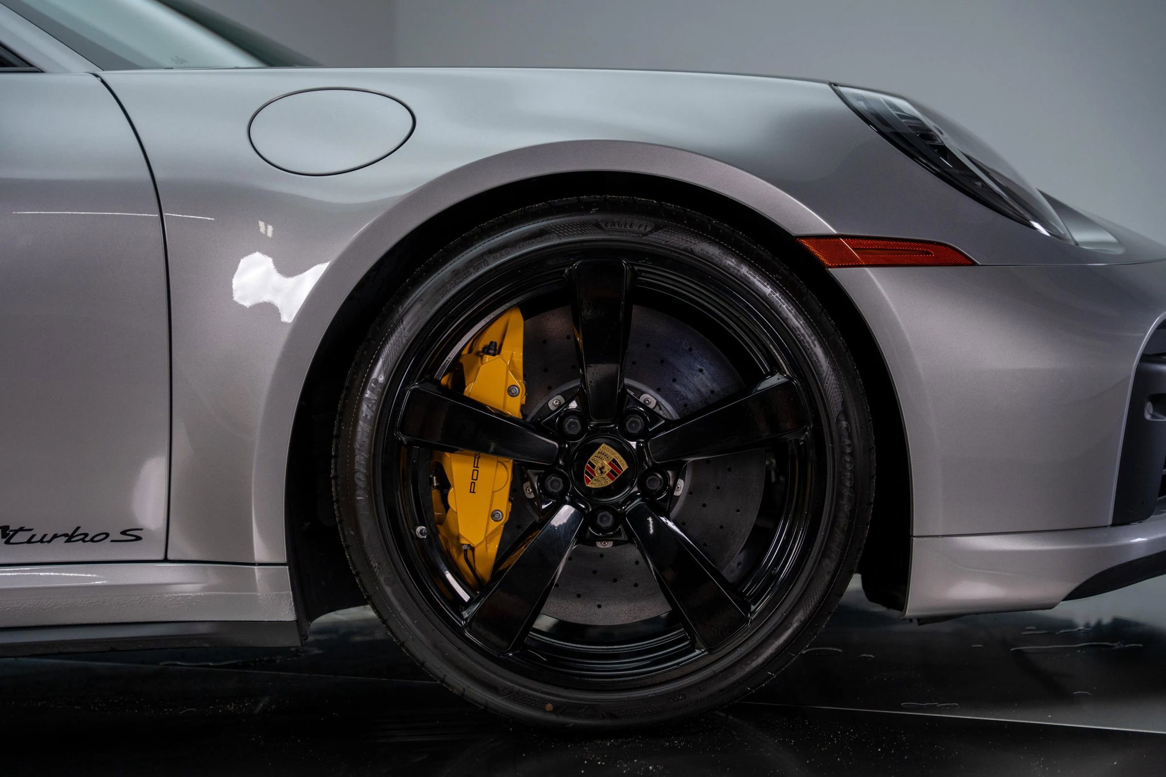 Used 2021 Porsche 911 Turbo S image 23