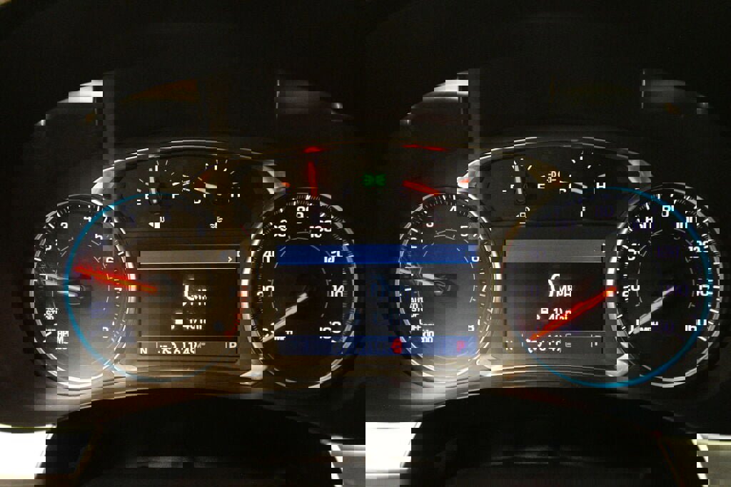 Used 2020 Chevrolet Traverse LT image 13