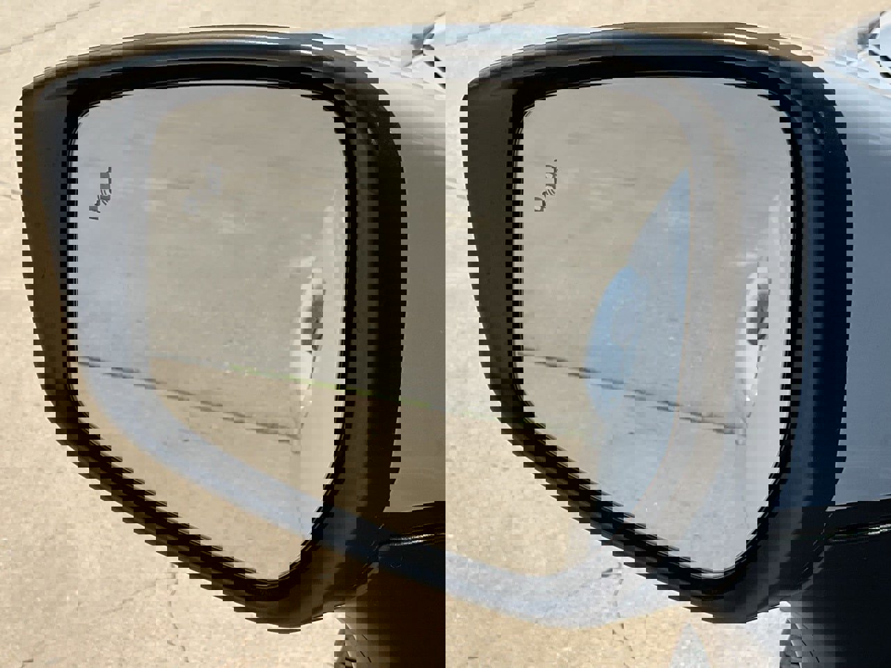 New 2025 Nissan Versa SV w/ Trunk Package image 10