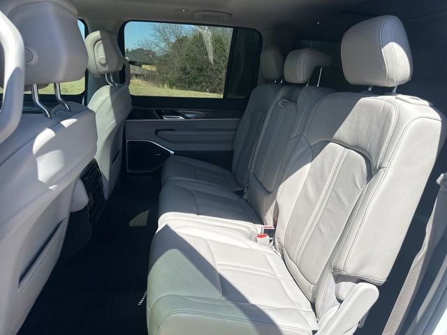 Used 2022 Jeep Wagoneer Series II w/ Premium Group I image 24