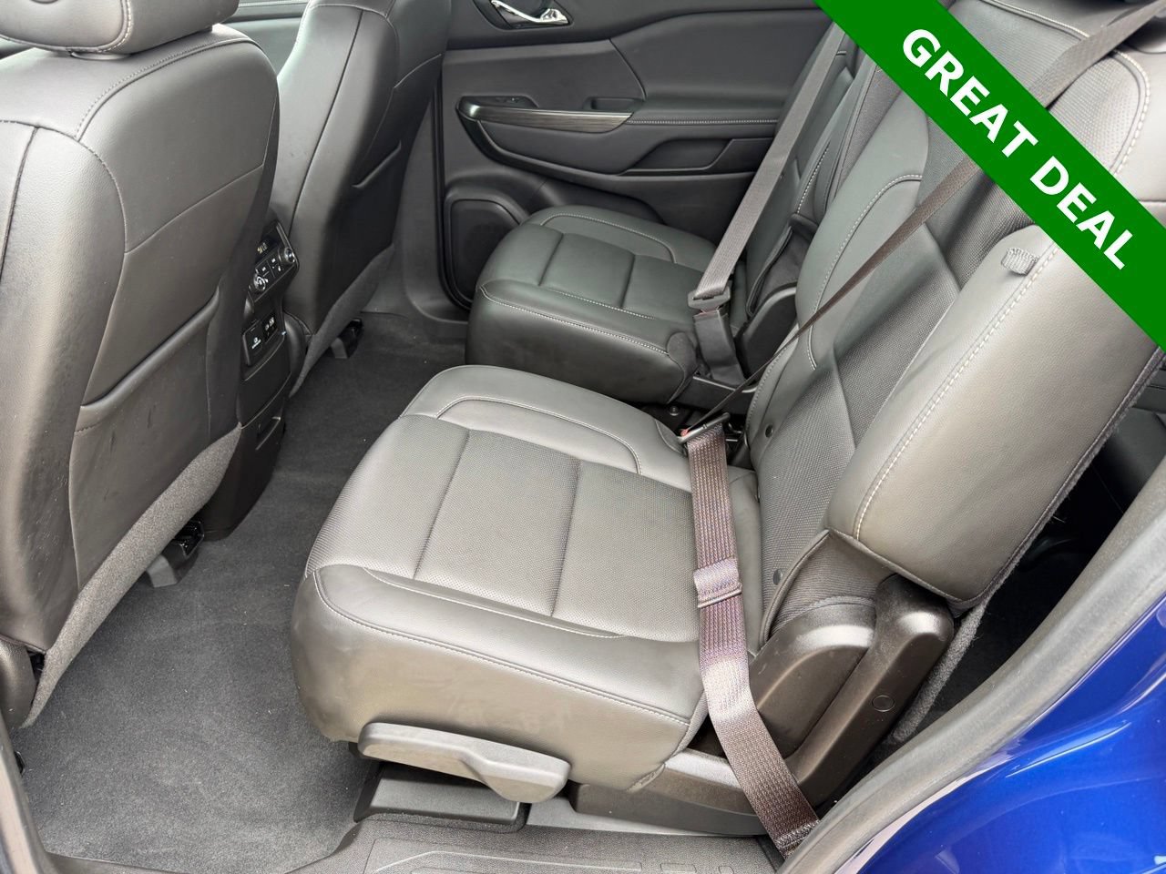 Used 2023 GMC Acadia SLT w/ Elevation Edition FWD image 34