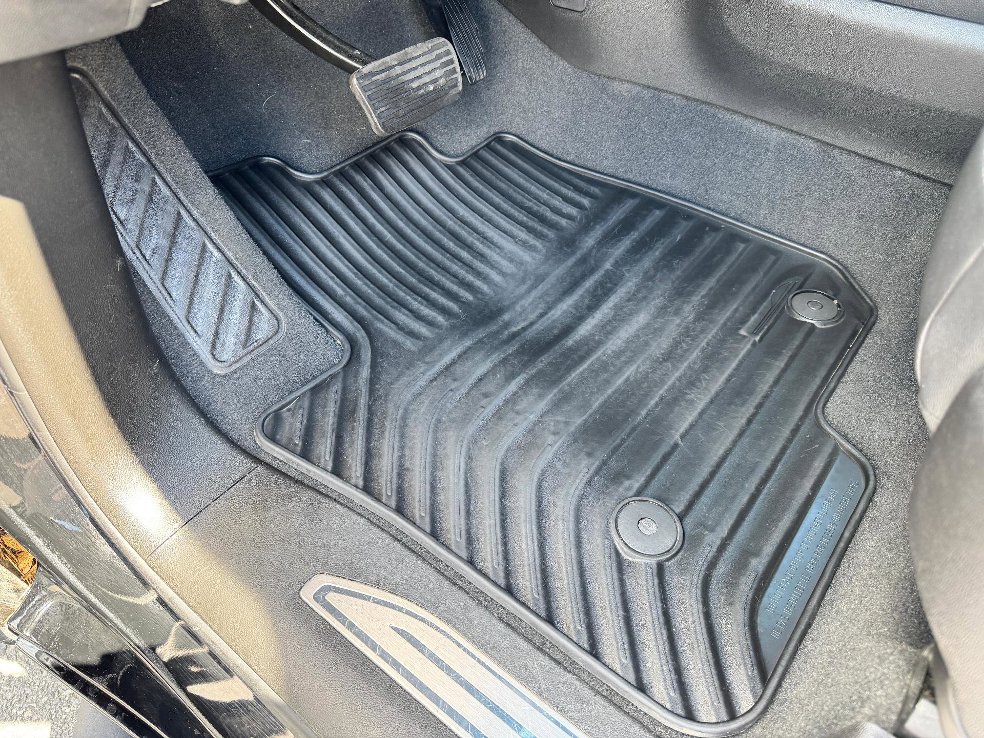 Used 2022 Chevrolet Silverado 2500 LTZ w/ LTZ Plus Package AWD/4WD image 13