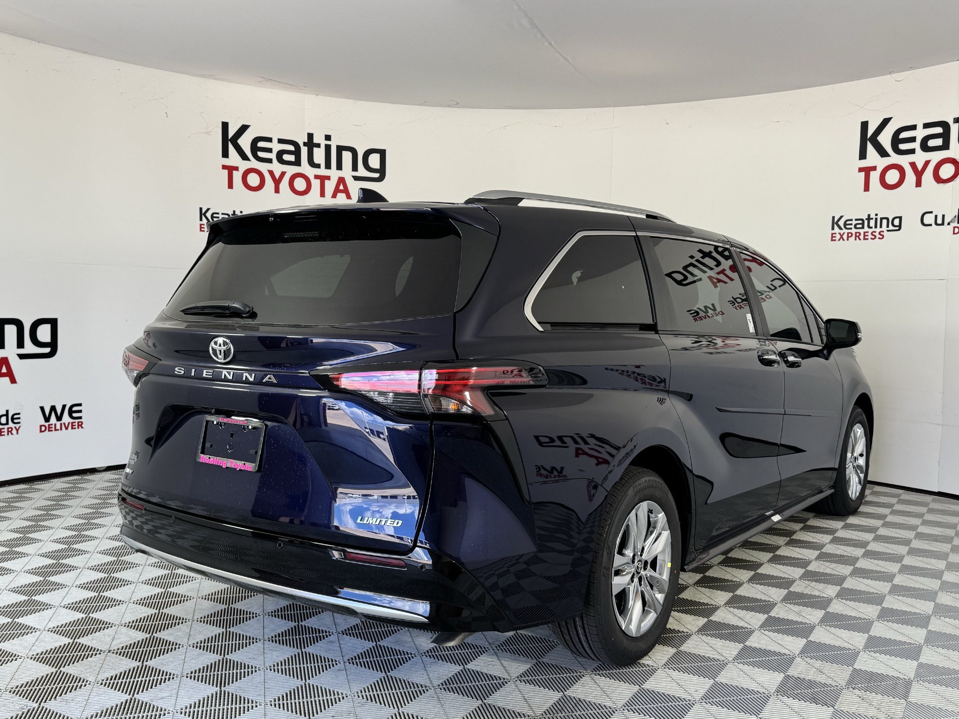 New 2026 Toyota Sienna Limited FWD image 14