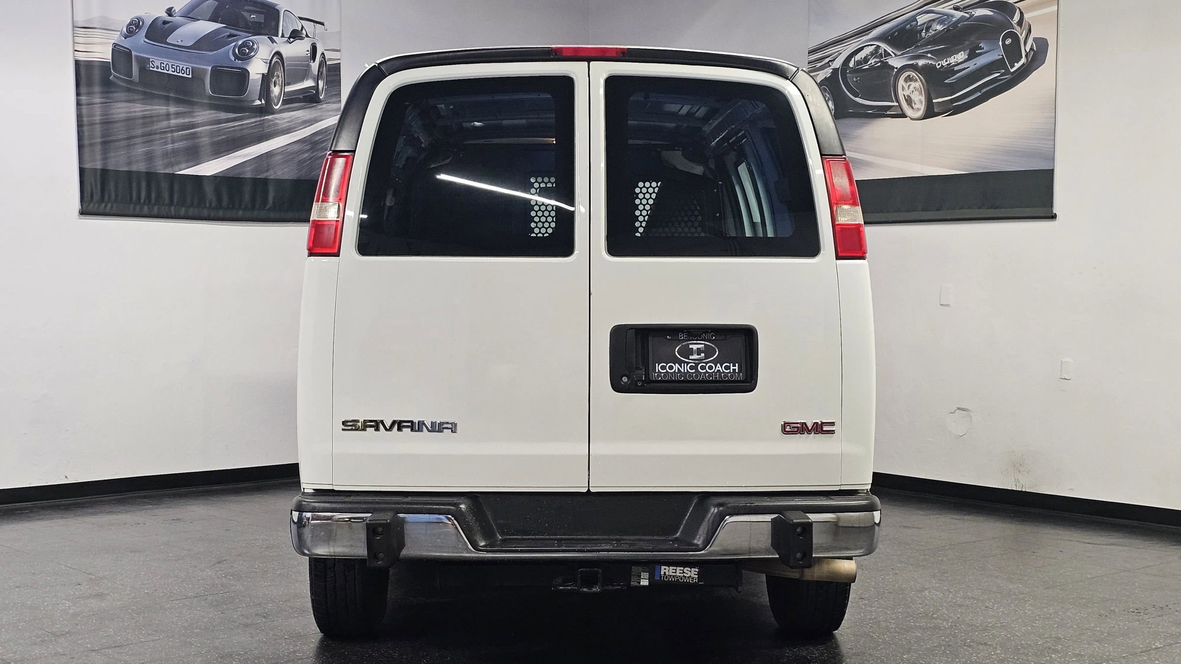 Used 2019 GMC Savana 2500 w/ Driver Convenience Package RWD image 25