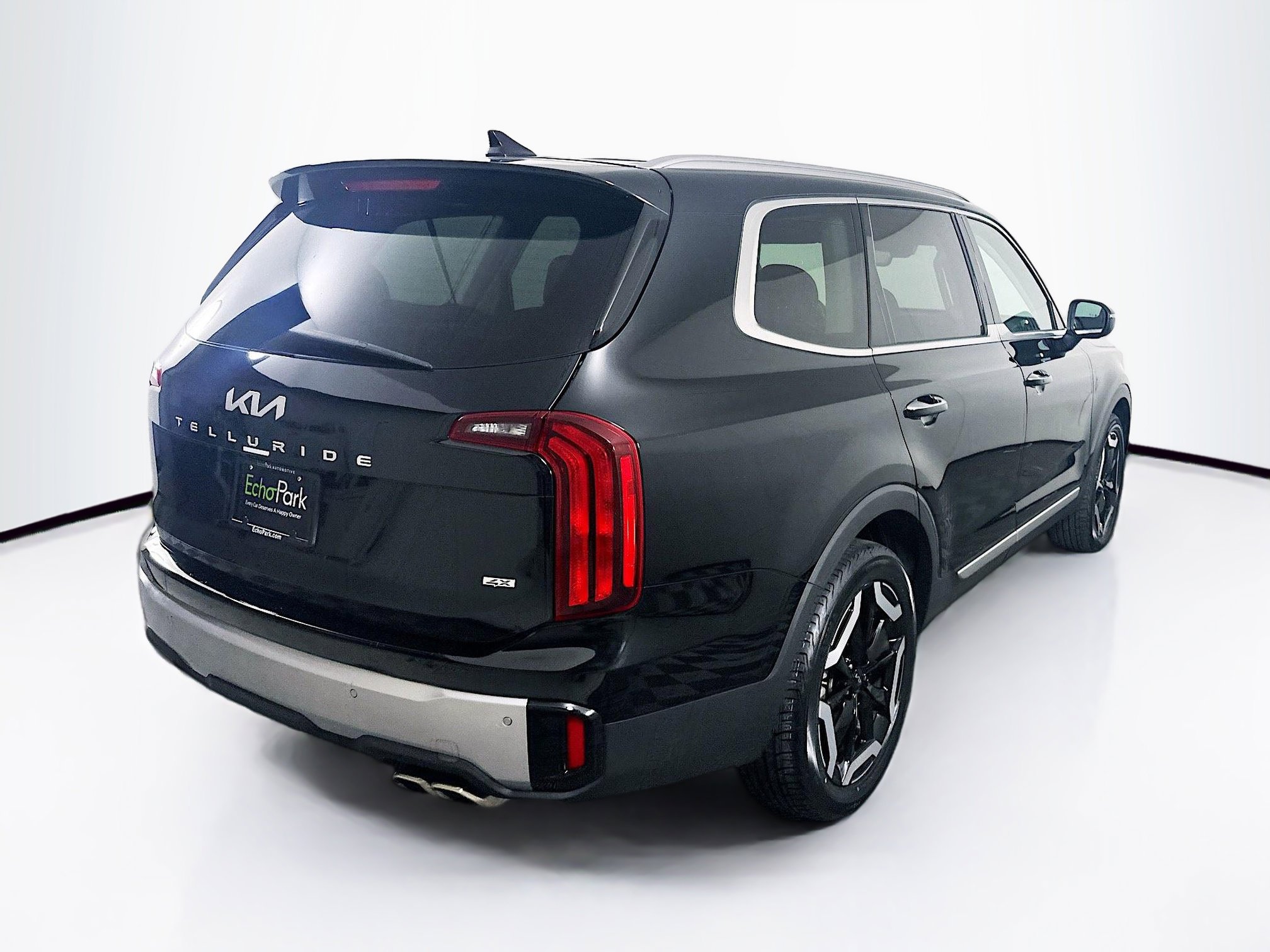 Used 2023 Kia Telluride S image 9