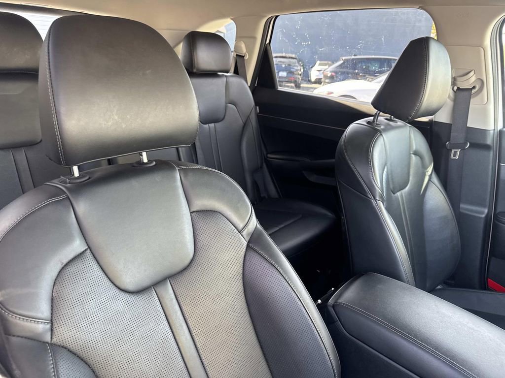 Used 2024 Kia Sorento S image 29
