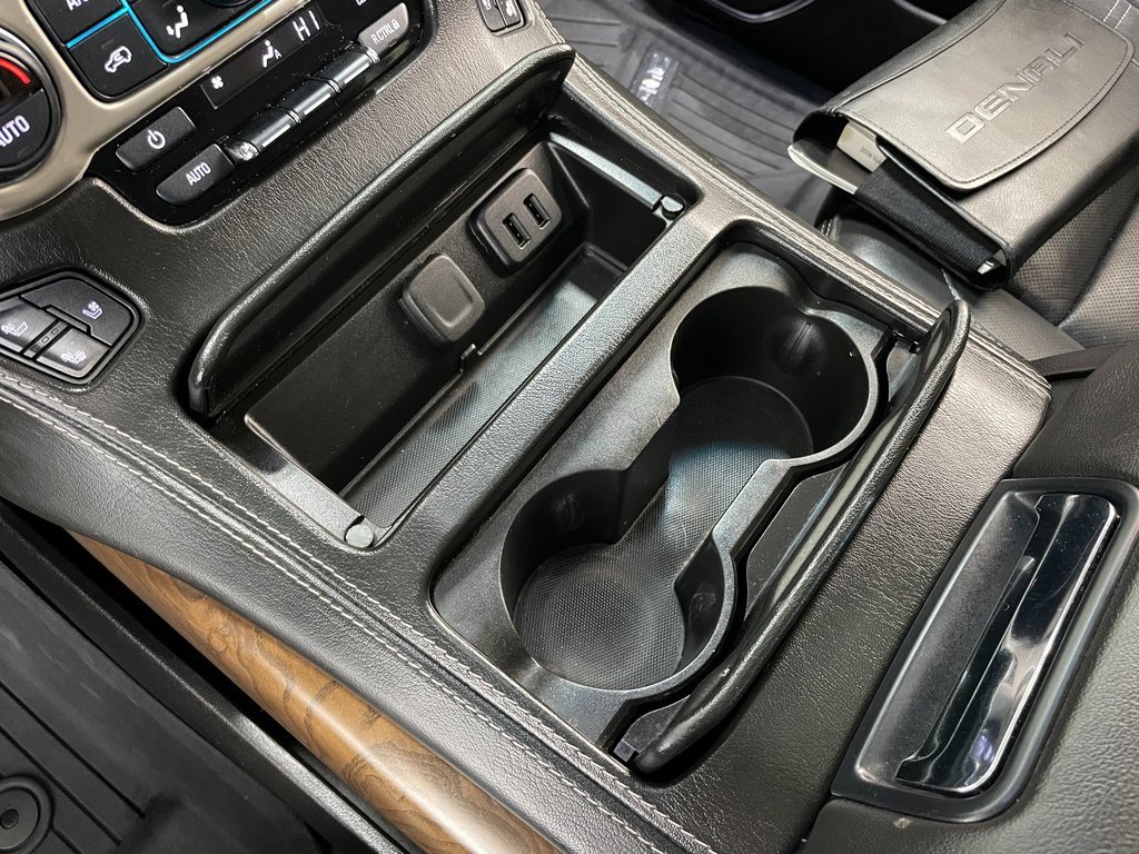 Used 2018 GMC Yukon Denali image 38