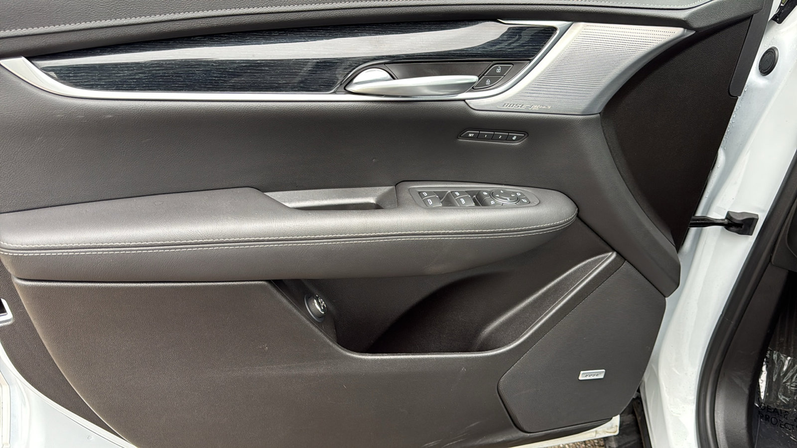 Used 2025 Cadillac XT5 Premium Luxury image 10