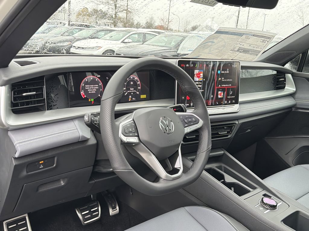 New 2026 Volkswagen Tiguan SE R-Line image 10