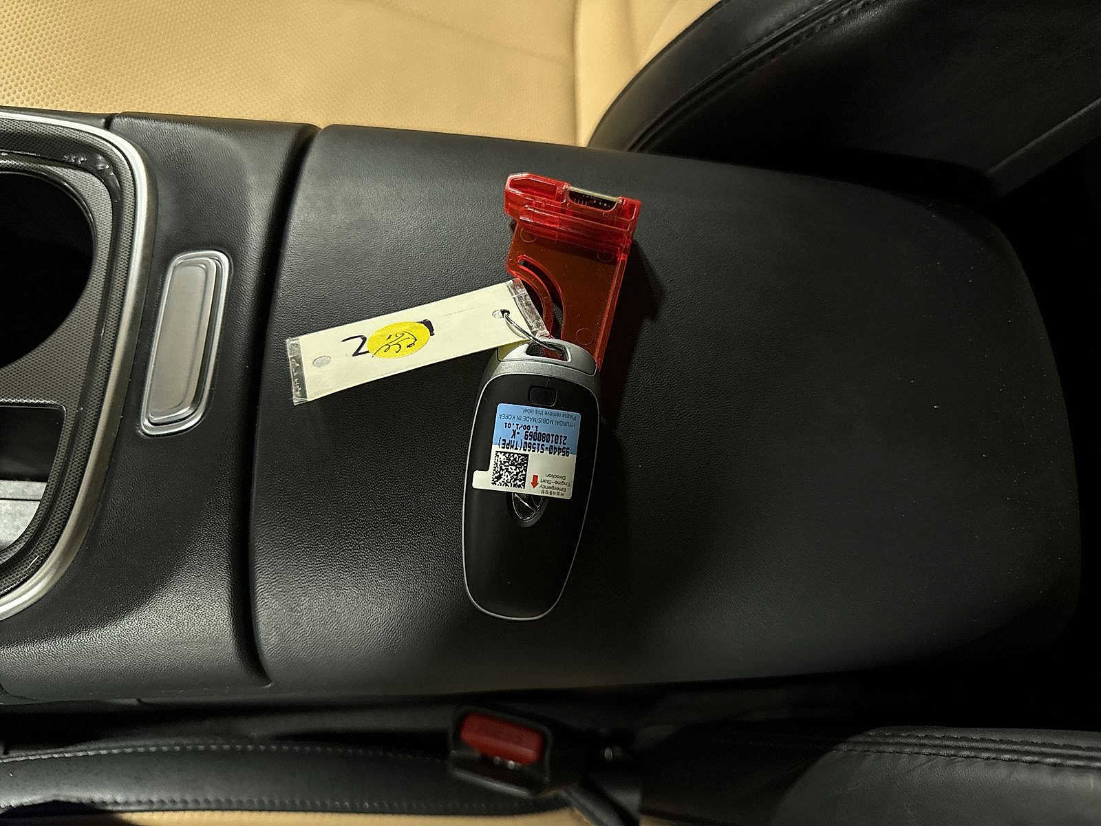 Used 2021 Hyundai Santa Fe Calligraphy image 37